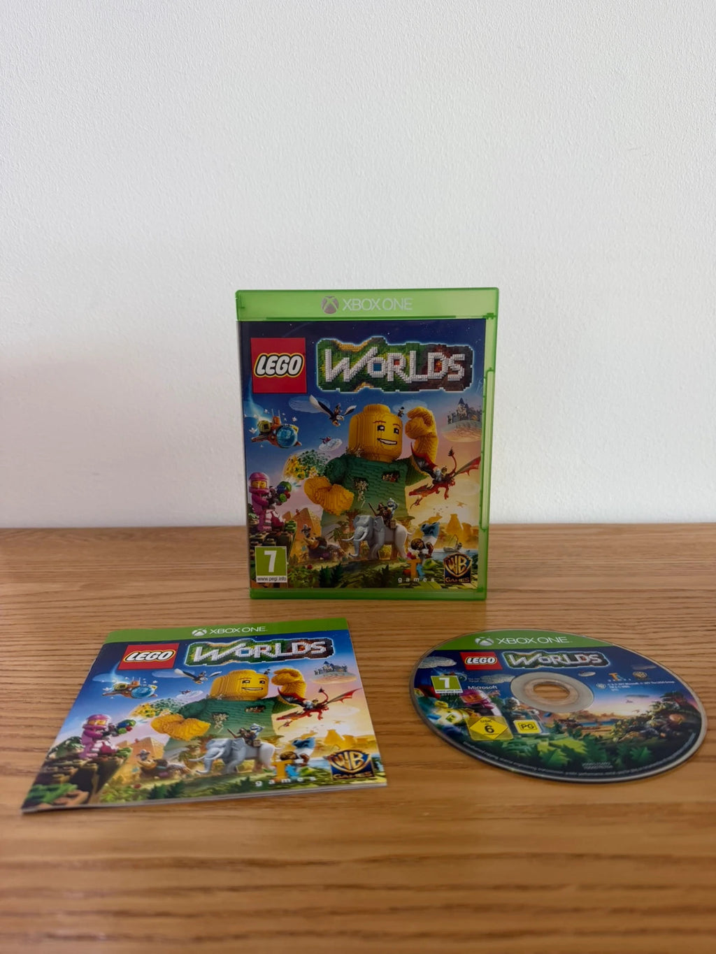 originals LEGO Worlds Xbox One game disc with original case and manual, very good condition