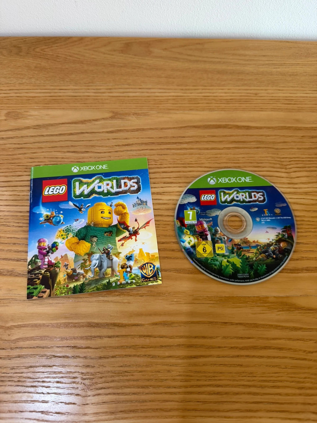 originals LEGO Worlds Xbox One game disc with original case and manual, very good condition
