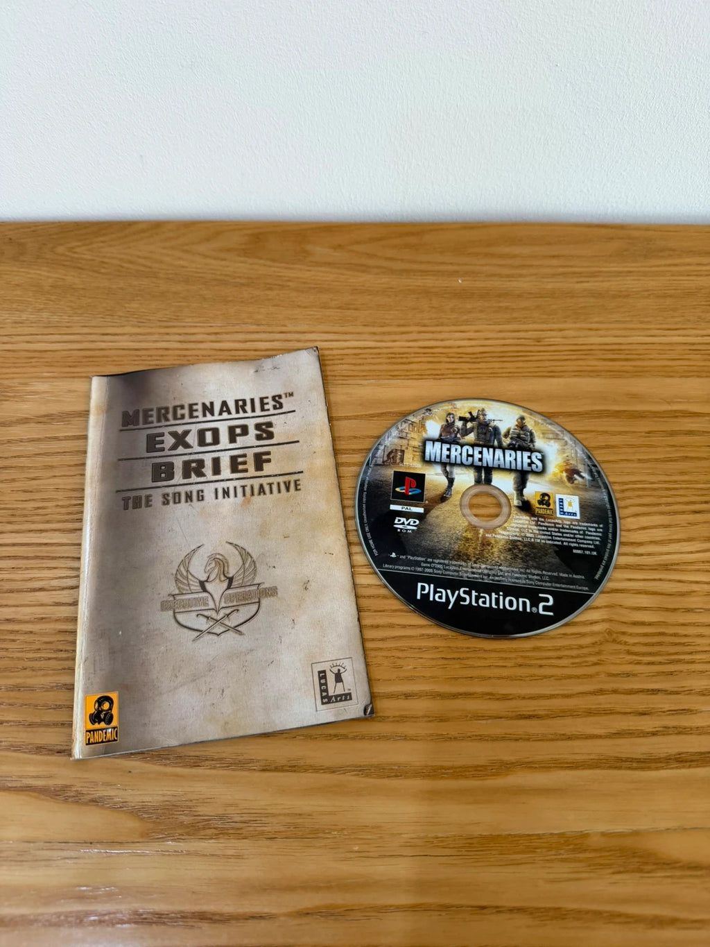 originals Mercenaries Playground of Destruction PS2 game complete with manual and case