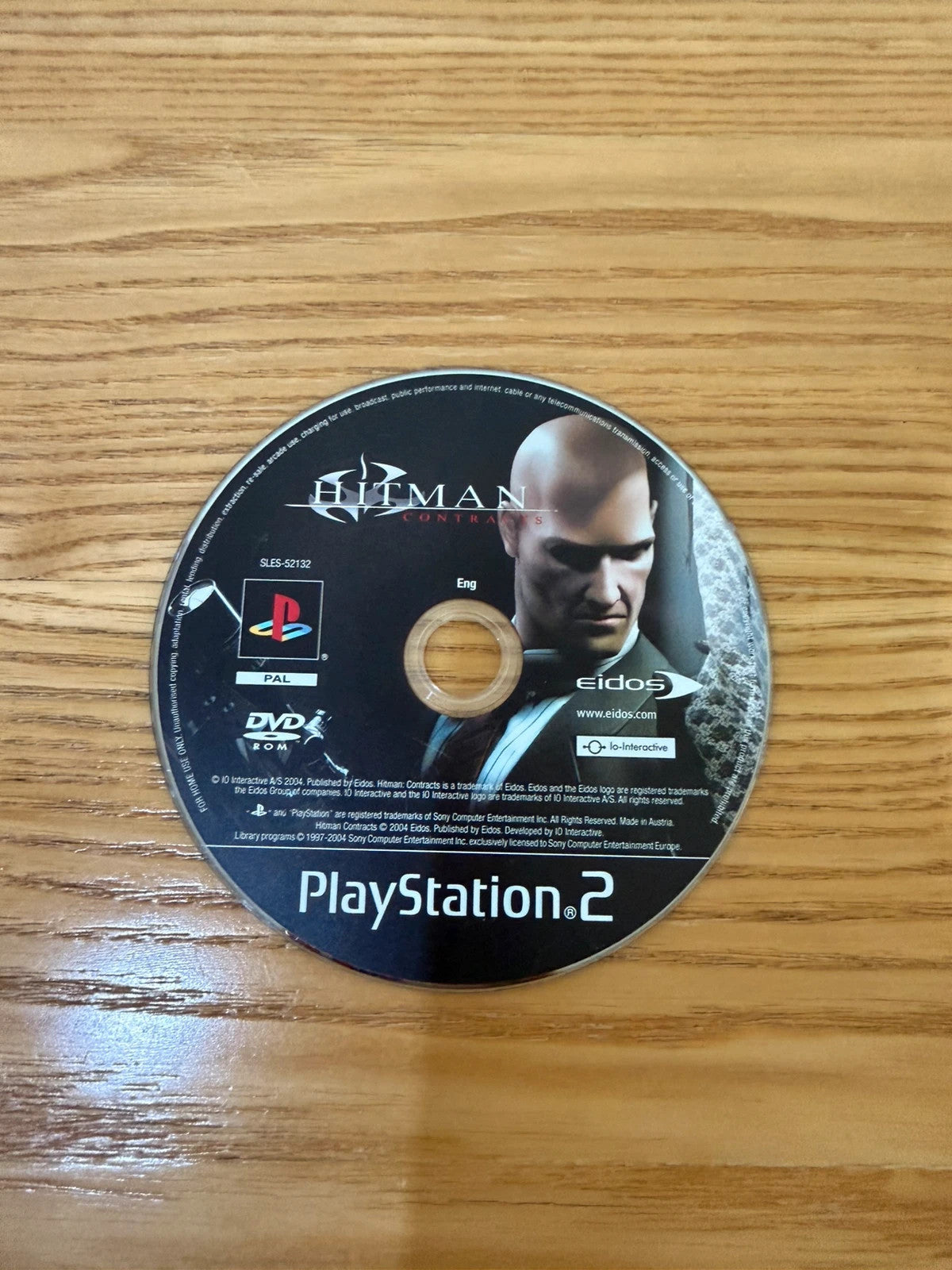 Multiples Hitman Contracts PS2 game case with disc, very good condition, no manual.