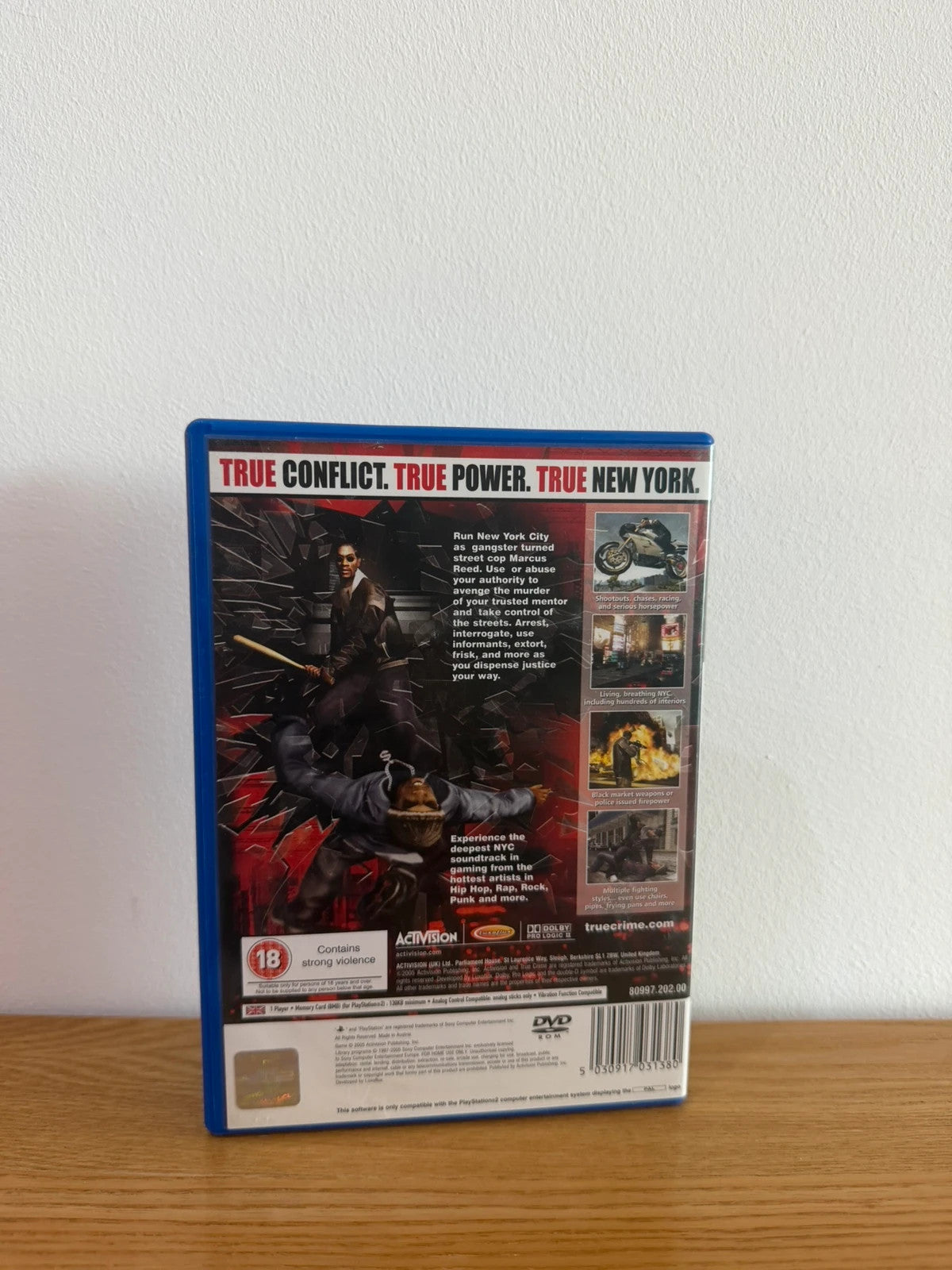 Multiples True Crime New York City PS2 game complete with manual and cover art.