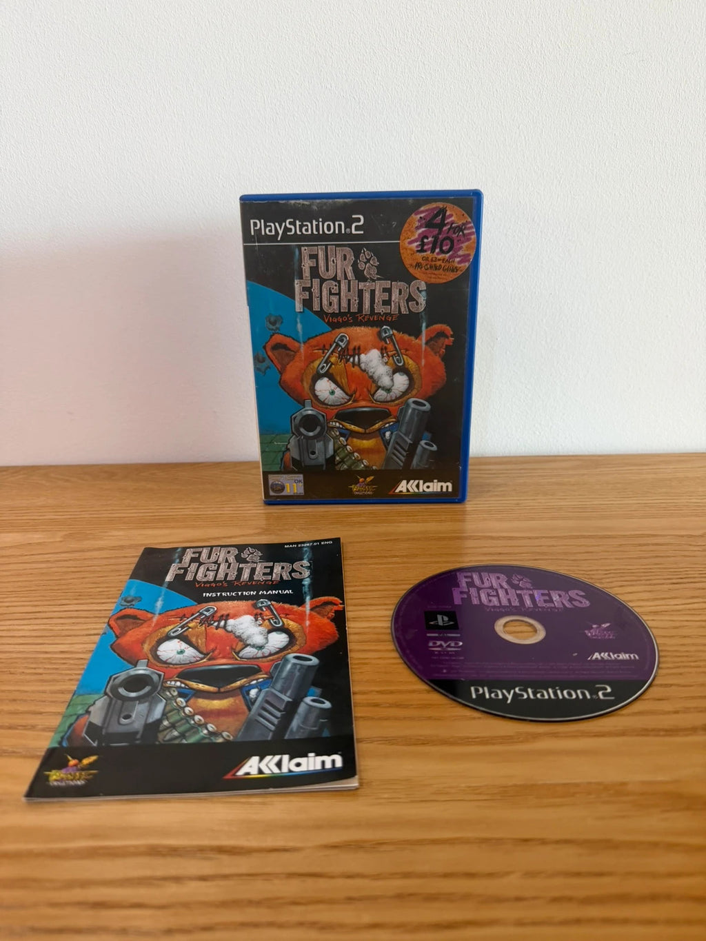 Multiples Fur Fighters Viggo's Revenge PS2 game complete with manual and case.
