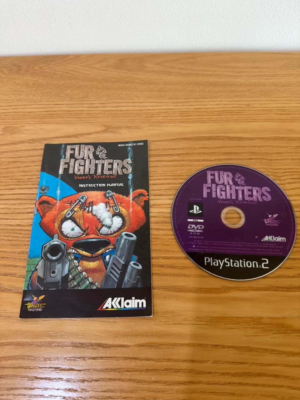 Multiples Fur Fighters Viggo's Revenge PS2 game complete with manual and case.
