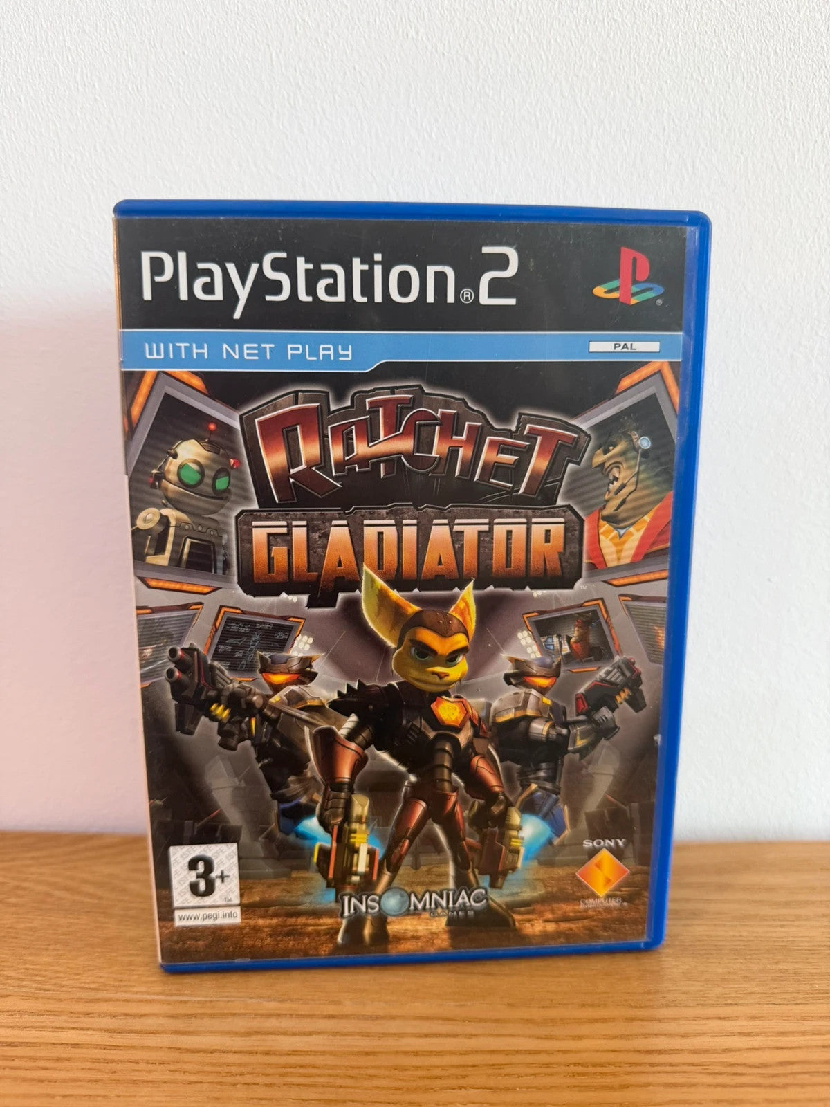 Multiples Ratchet Gladiator PS2 game complete with manual and very good condition.