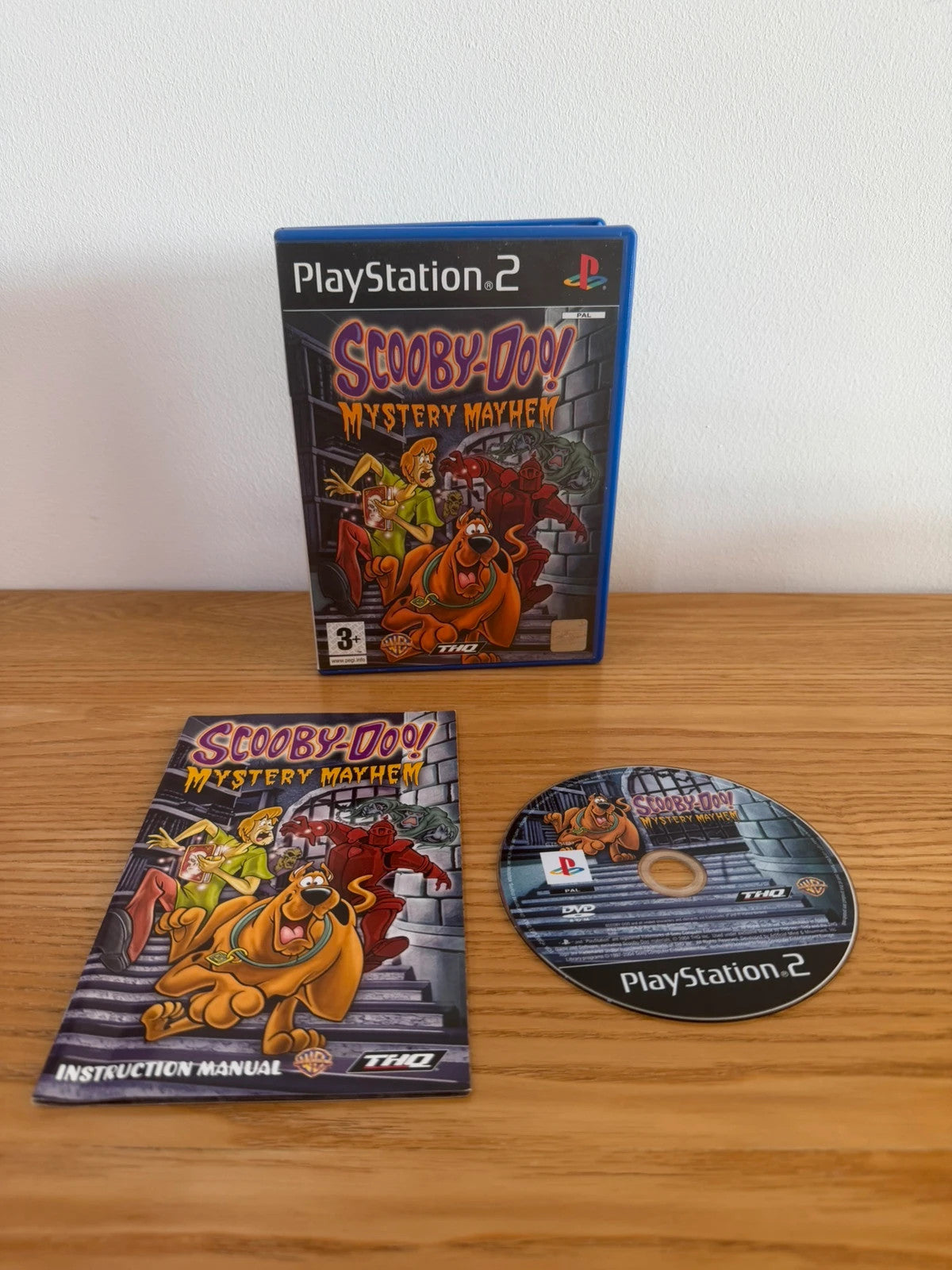 Multiples Scooby-Doo! Mystery Mayhem PS2 game complete with case, disc, and manual.
