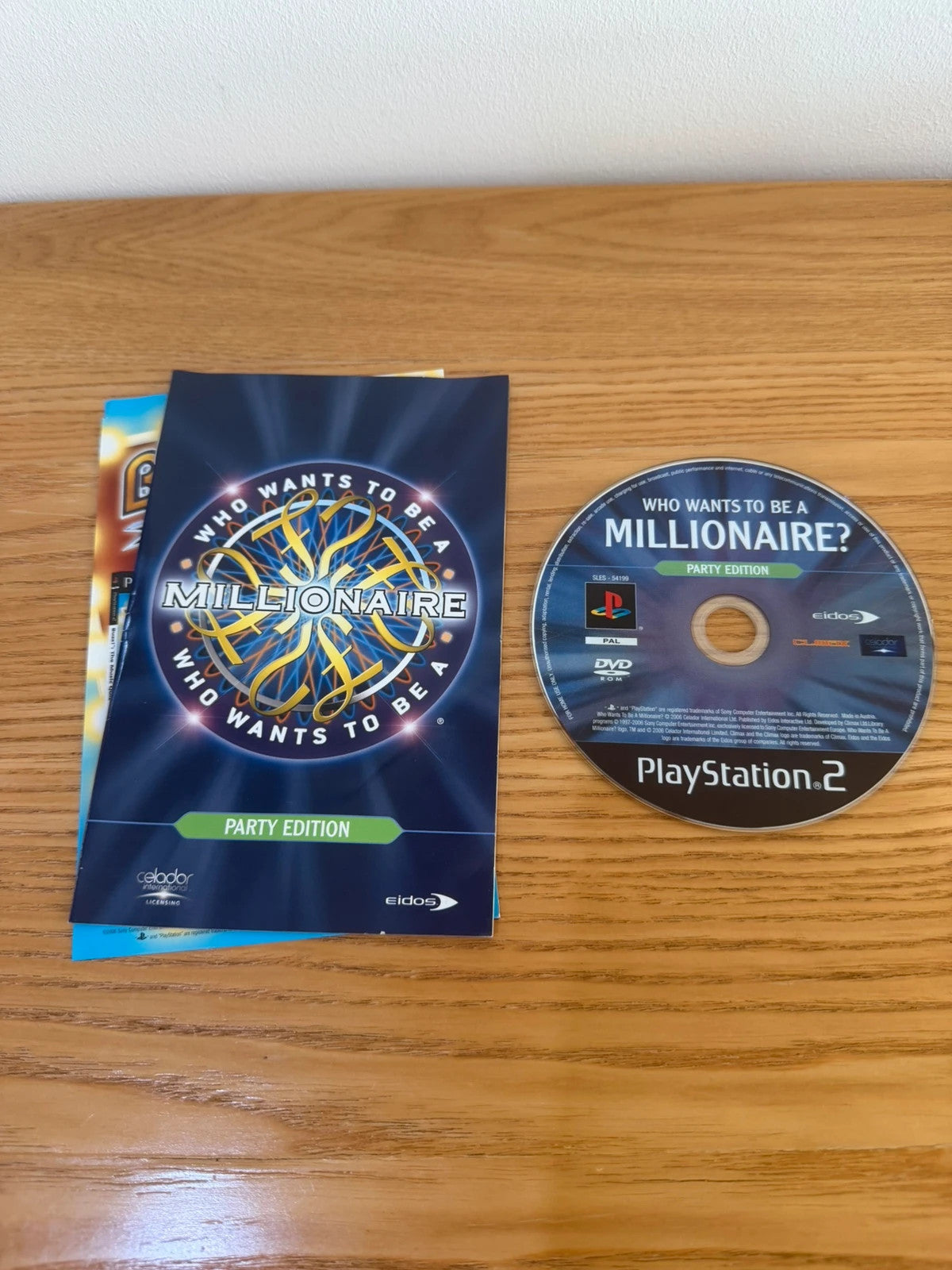 Multiples video game accessories Who Wants To Be A Millionaire? Party Edition PS2 complete with manual.