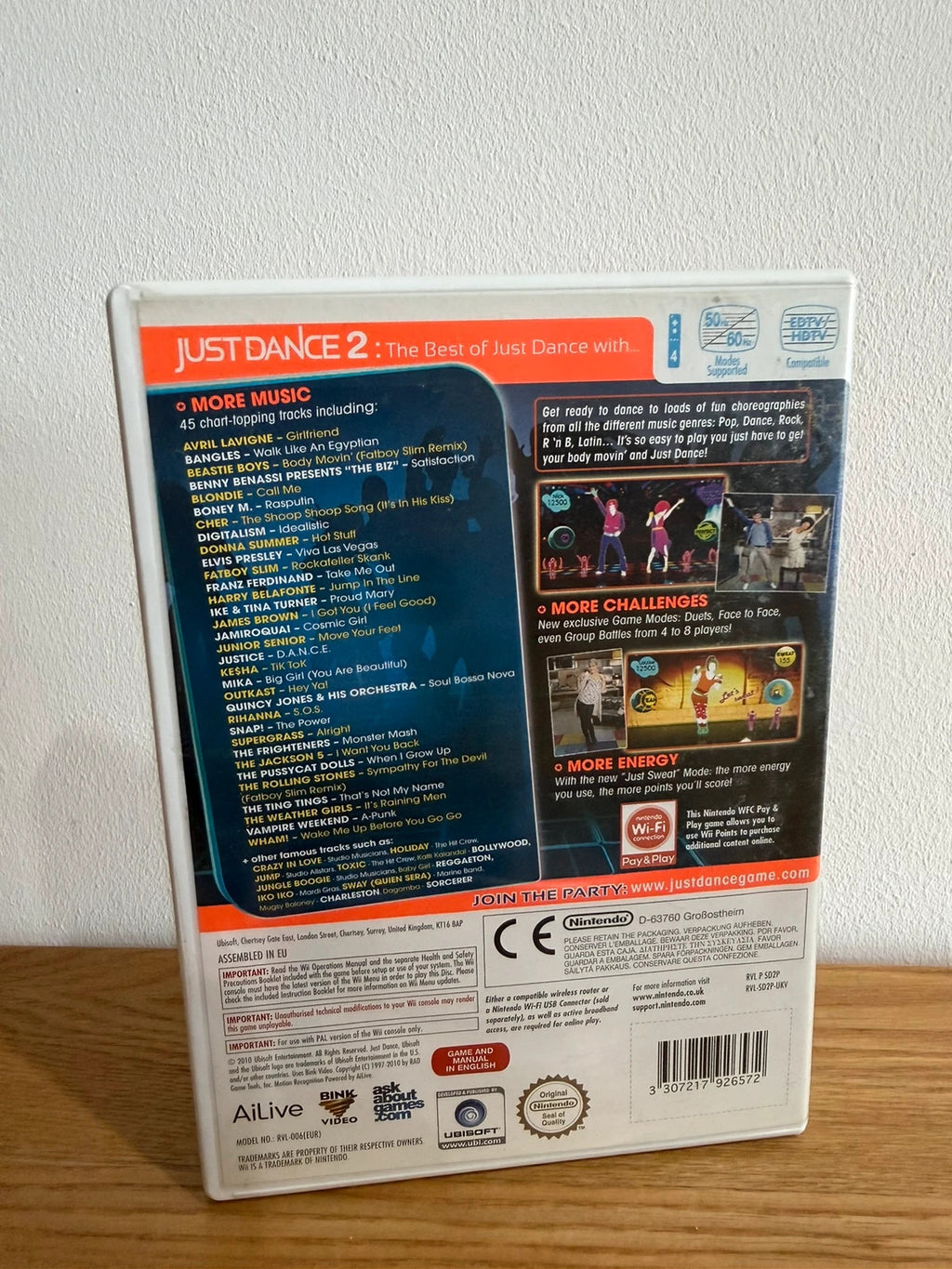 Just Dance 2 video game for Nintendo Wii, complete with case, disc, and manual.