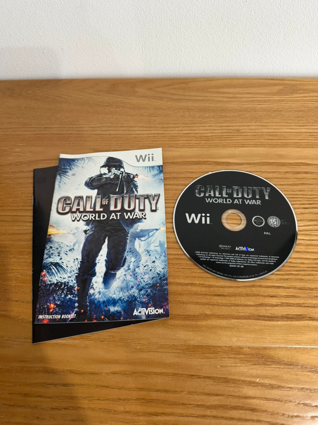 Call Of Duty World At War Nintendo Wii game complete with manual and case.