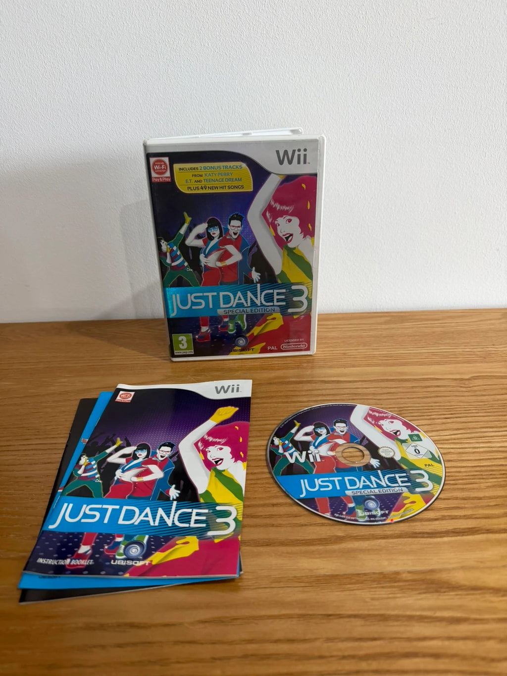 Just Dance 3 Special Edition Nintendo Wii game case with manual and disc in very good condition.