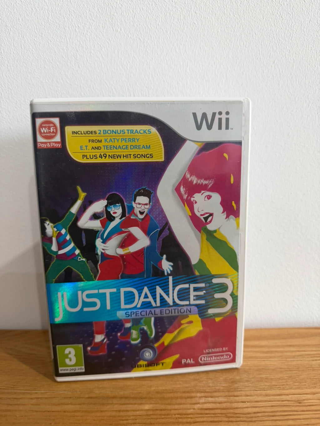 Just Dance 3 Special Edition Nintendo Wii game case with manual and disc in very good condition.