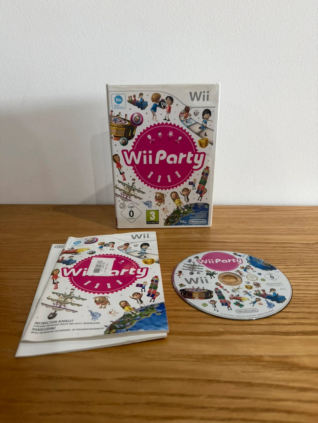 Wii Party video game software for Nintendo Wii, complete with case, disc, cover, and manual.