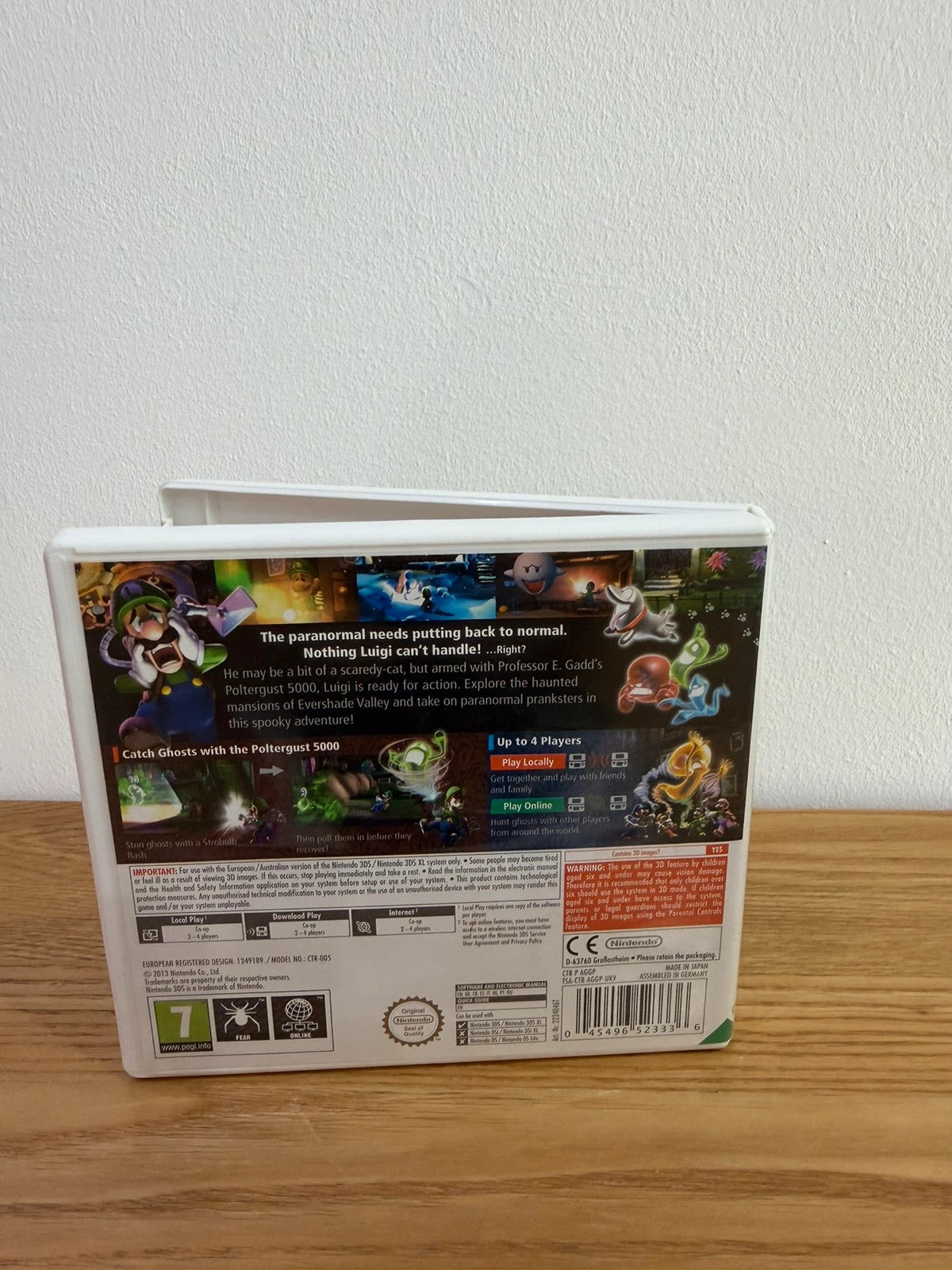 Luigi's Mansion 2 Nintendo 3DS game case with cover artwork and inserts, very good condition.
