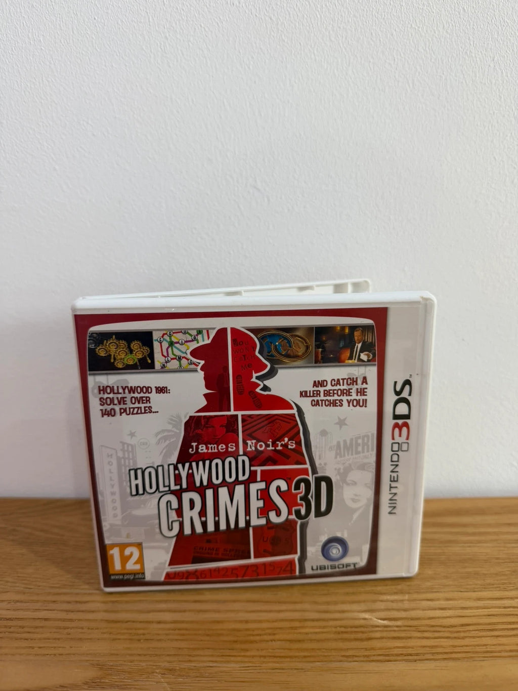 James Noir's Hollywood Crimes 3D Nintendo 3DS game case with manual and cartridge.