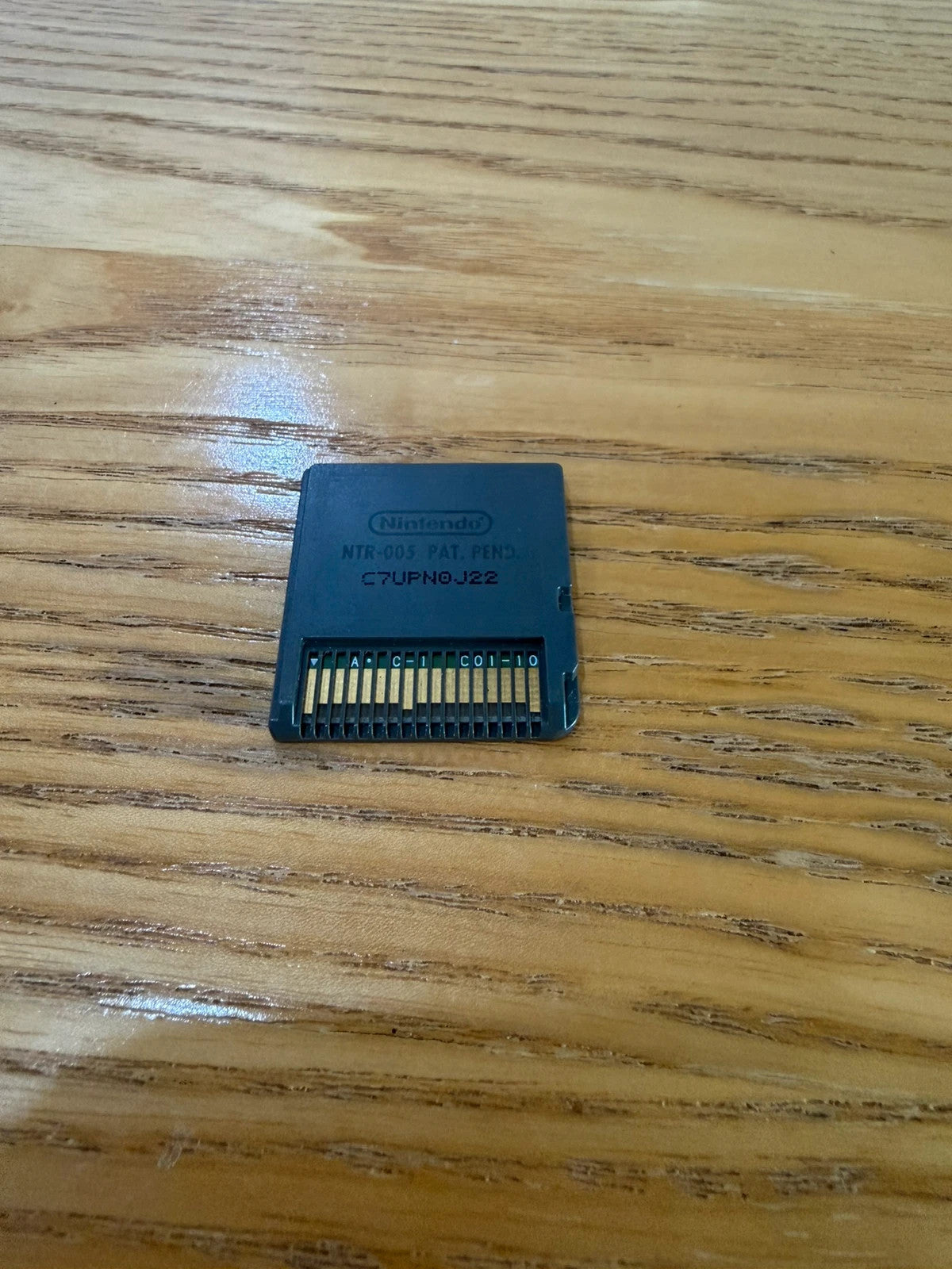 Combat of Giants Nintendo DS game cartridge, very good condition, light signs of use.