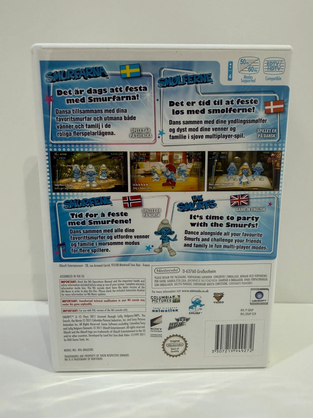 The Smurfs Dance Party Nintendo Wii game complete with manual and colorful cover art.