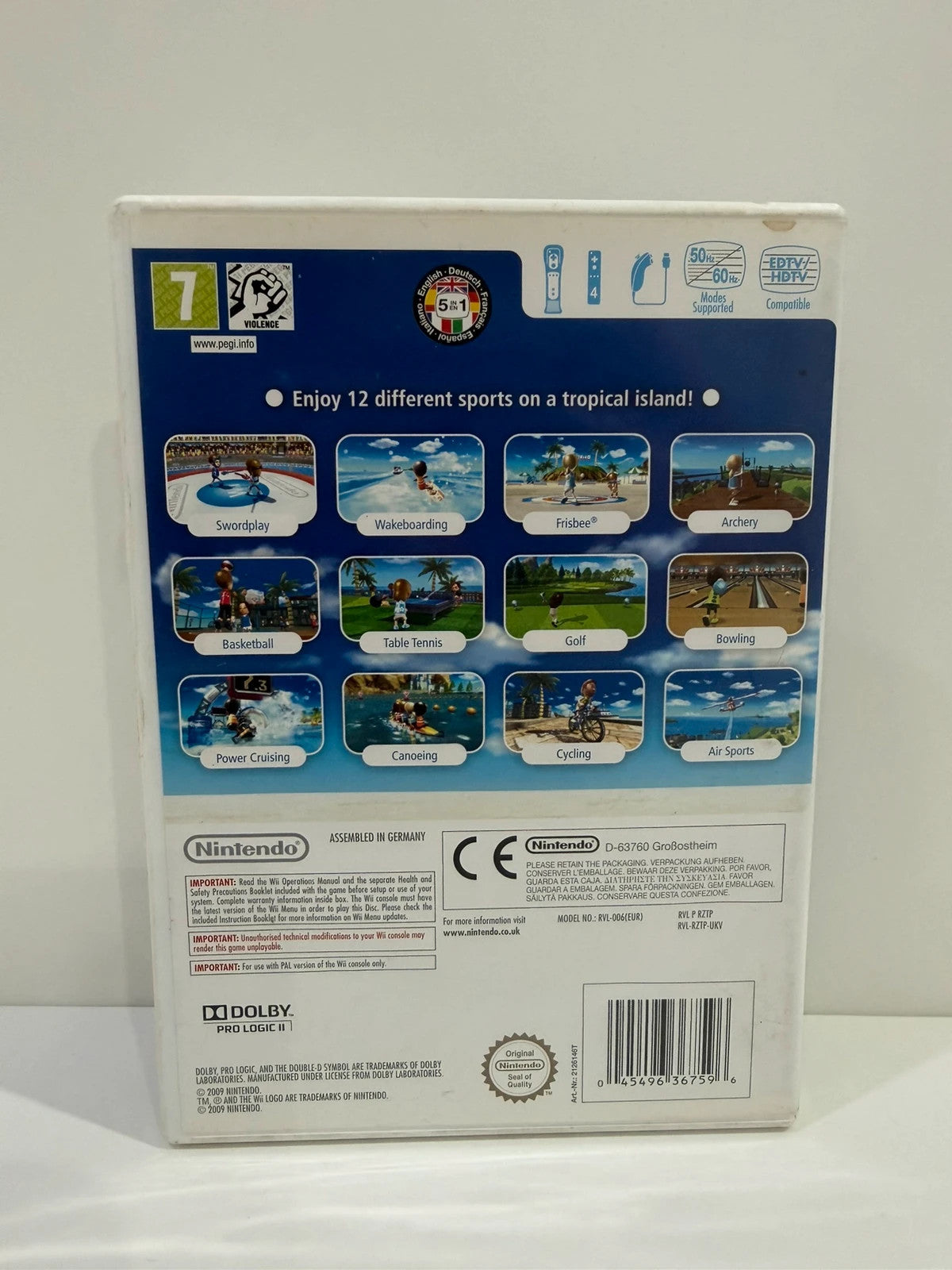 Nintendo Wii Sports Resort game disc with case and manual, very good condition.