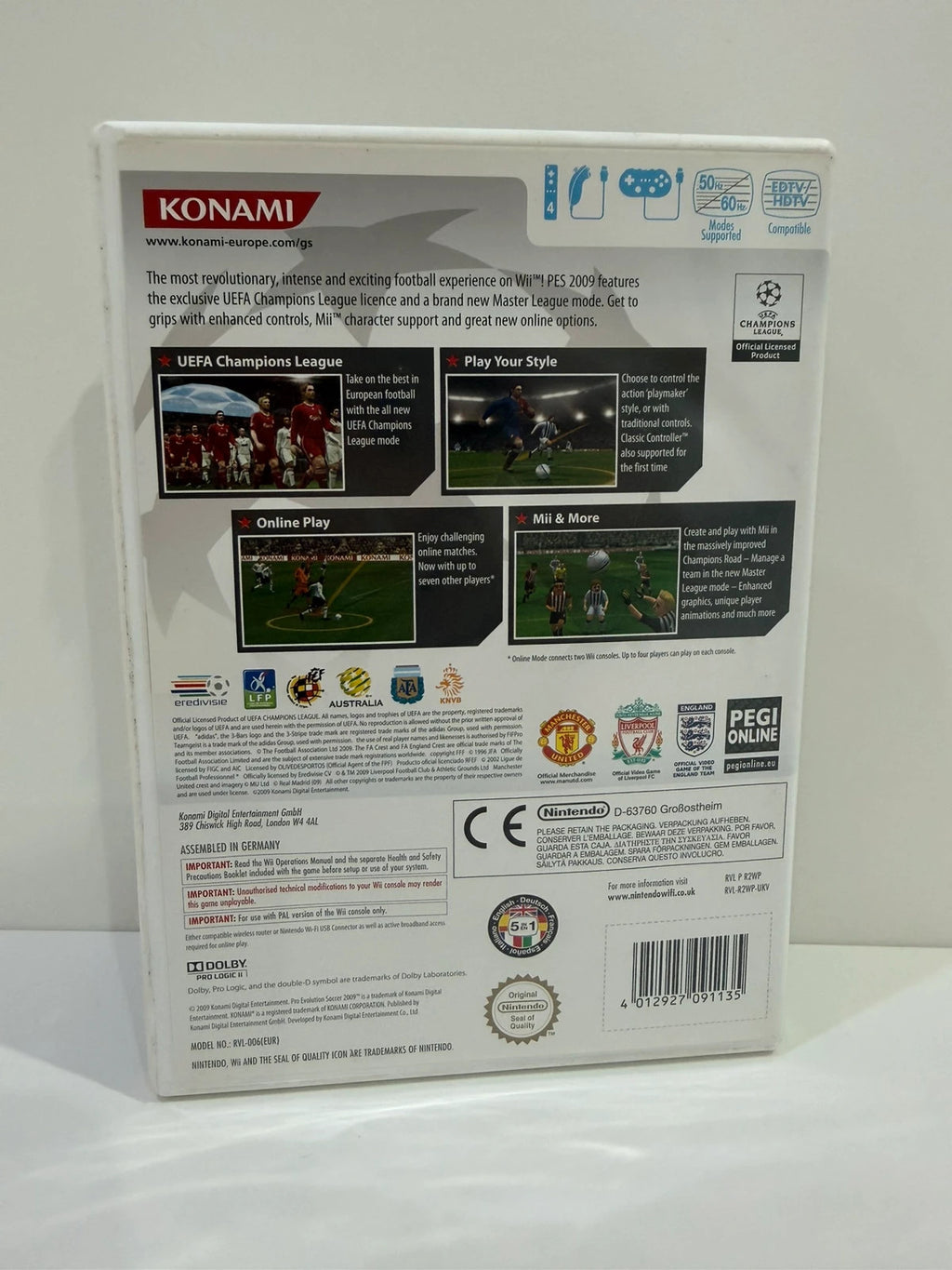 PES 2009 video game for Nintendo Wii, complete with case, manual, and disc.