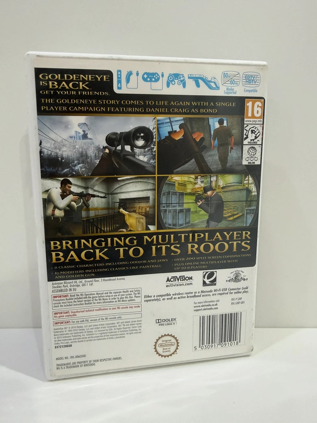 Goldeneye 007 video game for Nintendo Wii with complete manual and case.