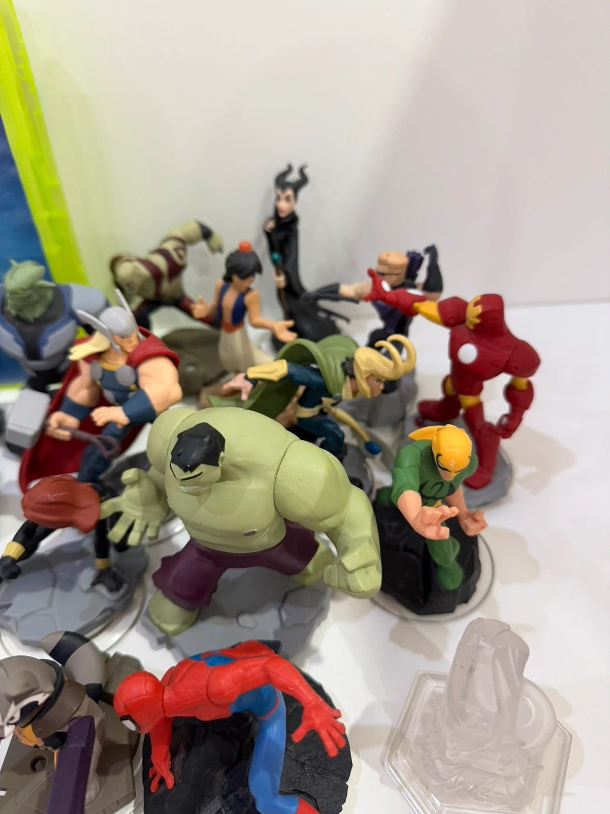 Disney Infinity 2.0 video game bundle for Xbox 360 with character figures and base.