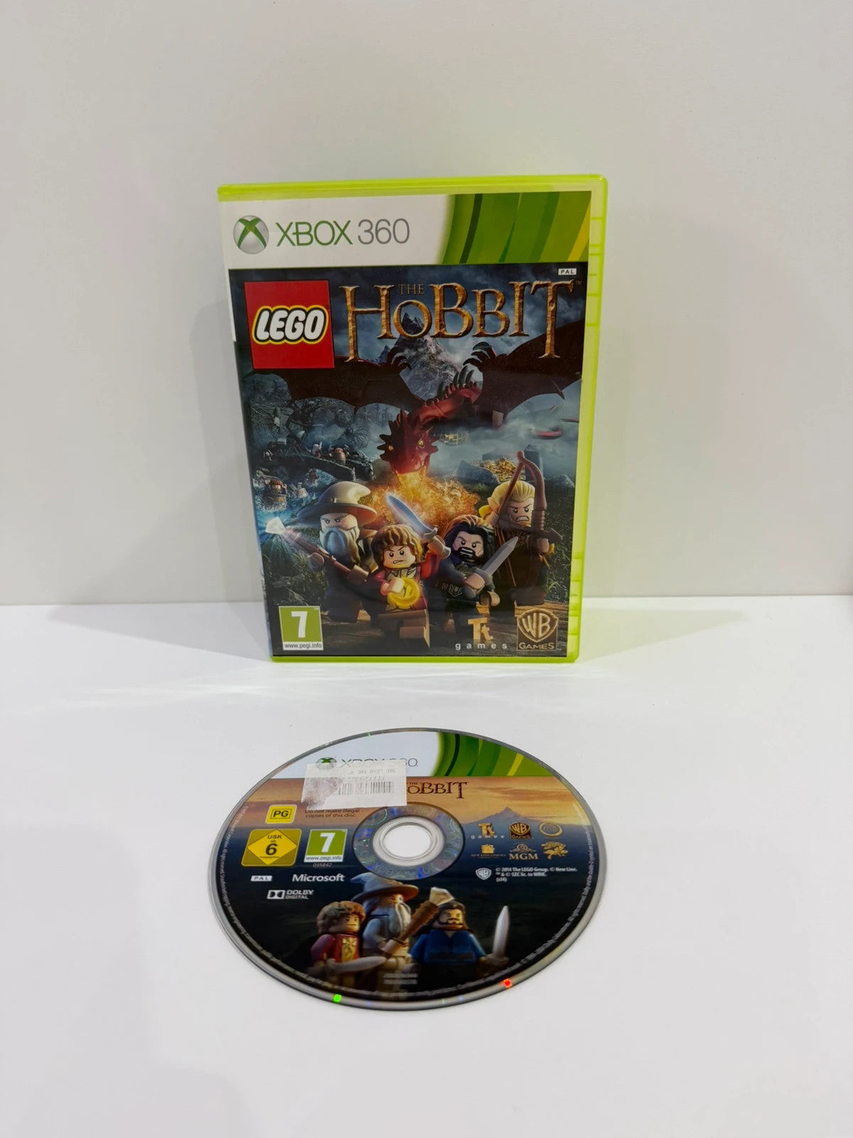Lego The Hobbit Xbox 360 game complete with manual and case in very good condition.