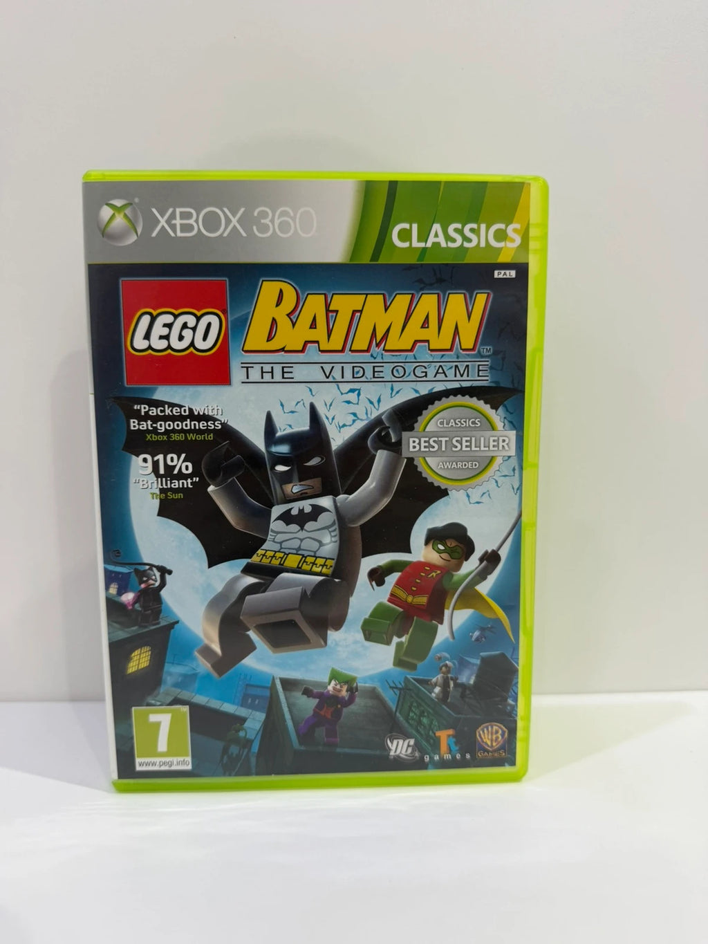 LEGO Batman video game for Xbox 360 with case, disc, and manual in very good condition.