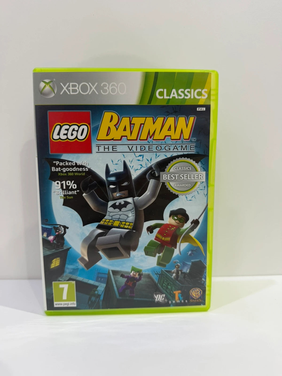 LEGO Batman video game for Xbox 360 with case, disc, and manual in very good condition.
