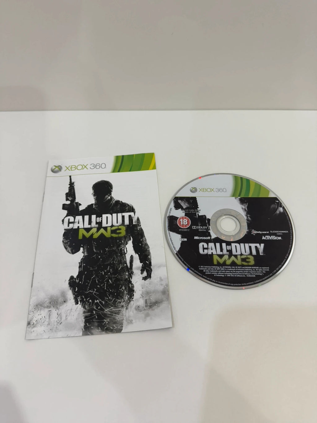 Call of Duty Modern Warfare 3 Xbox 360 game complete with manual and case.