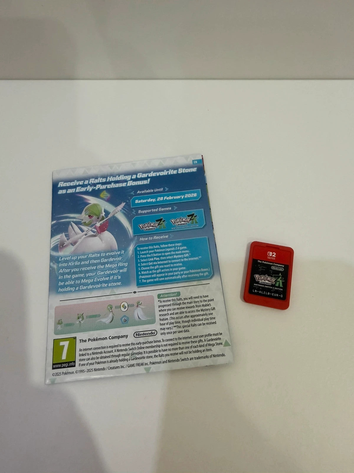 Pokémon video game cartridge and case for Nintendo Switch 2, very good condition.