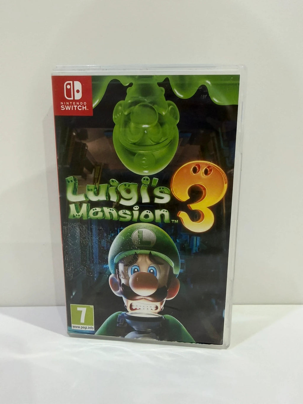 Luigi's Mansion 3 Nintendo Switch game cartridge and case, very good condition, no manual.