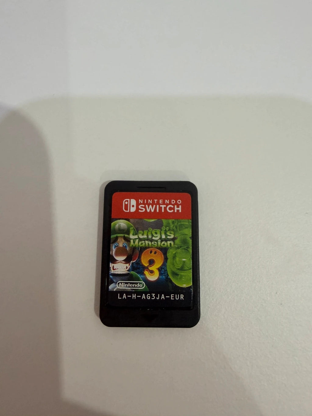 Luigi's Mansion 3 Nintendo Switch game cartridge and case, very good condition, no manual.