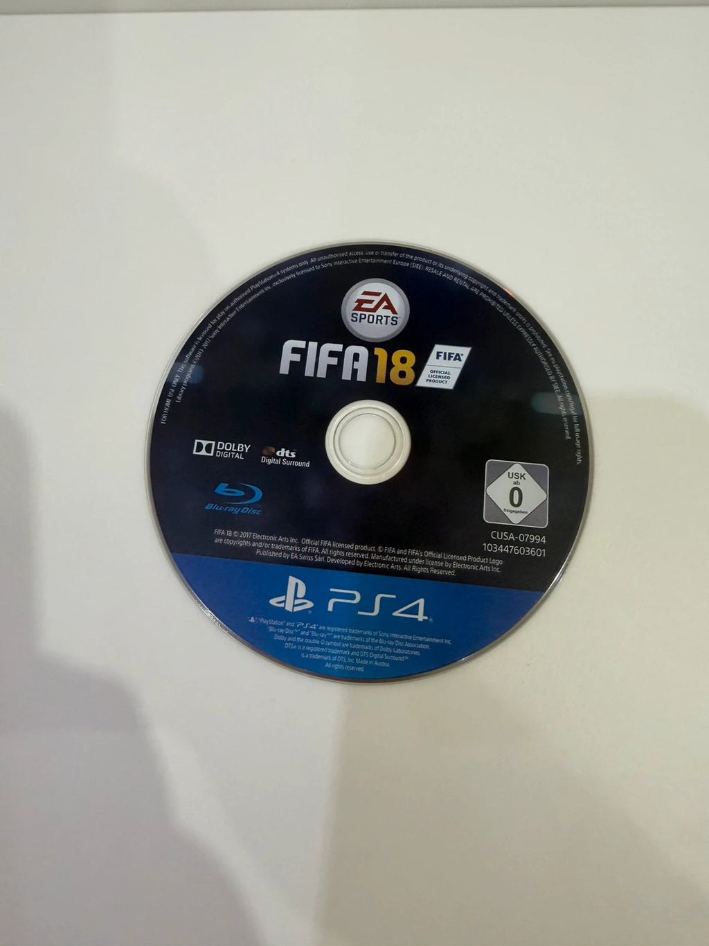 FIFA 18 video game for PlayStation 4 with disc and case in very good condition.