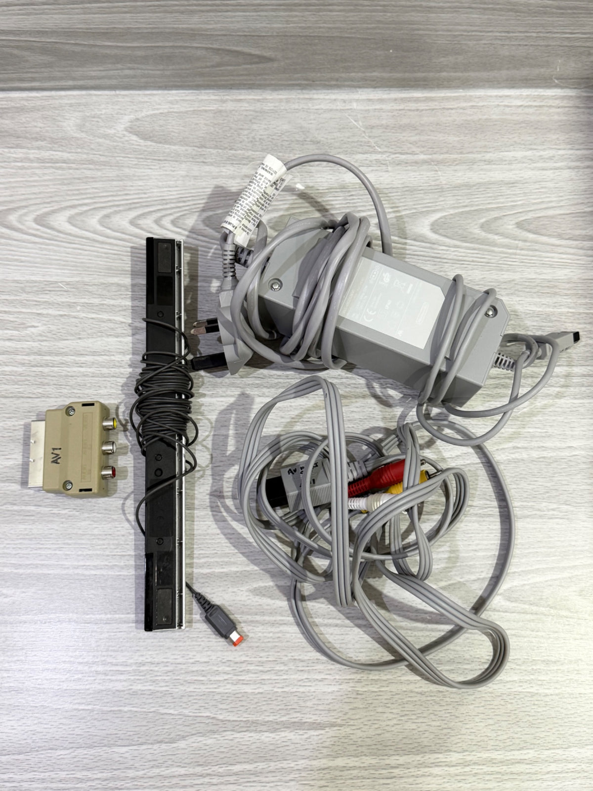 Nintendo Wii Original White Console Genuine White Controller Unboxed Tested