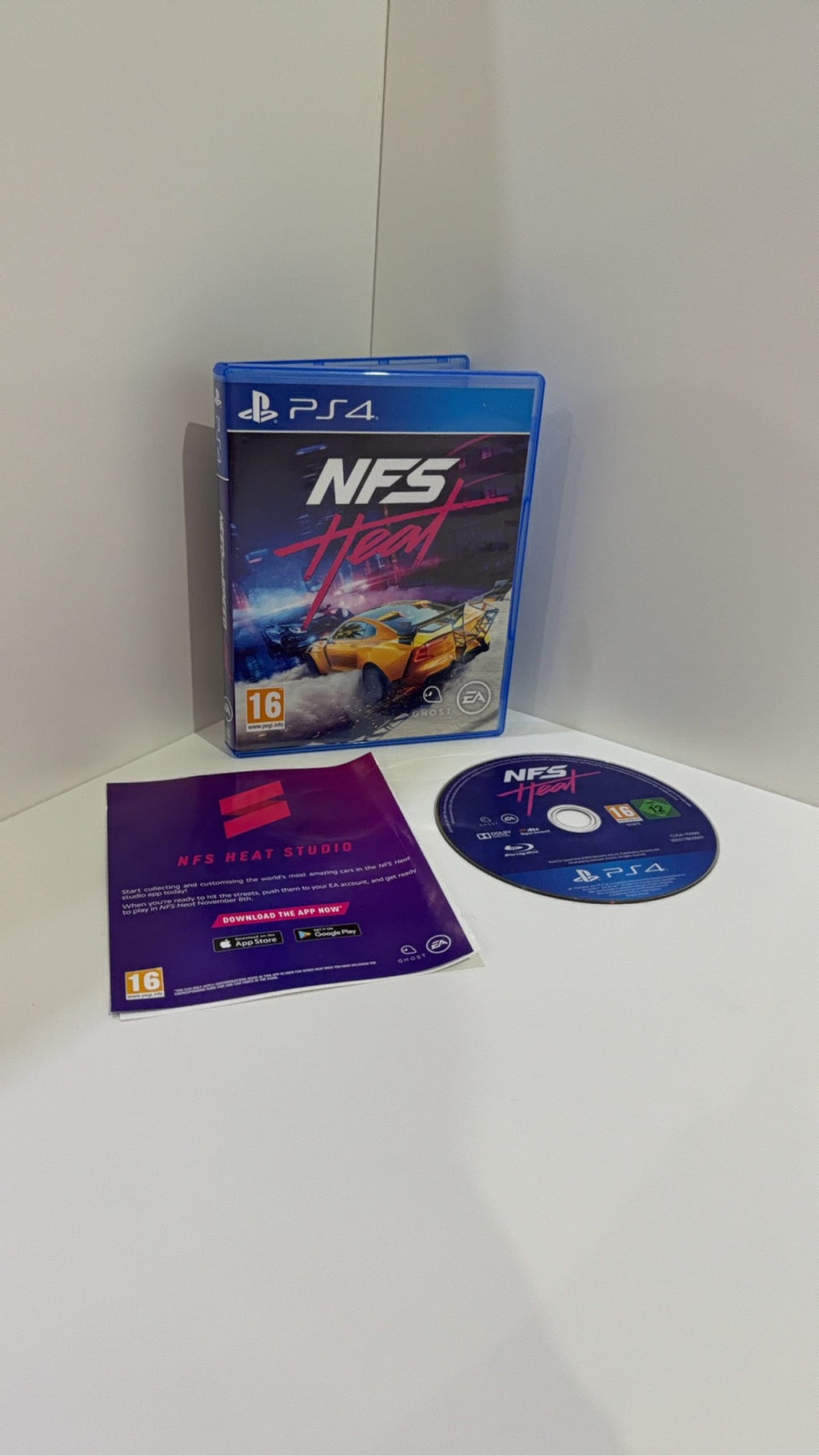 NFS Heat video game for Sony PlayStation 4 PS4, includes case, cover artwork, and disc.
