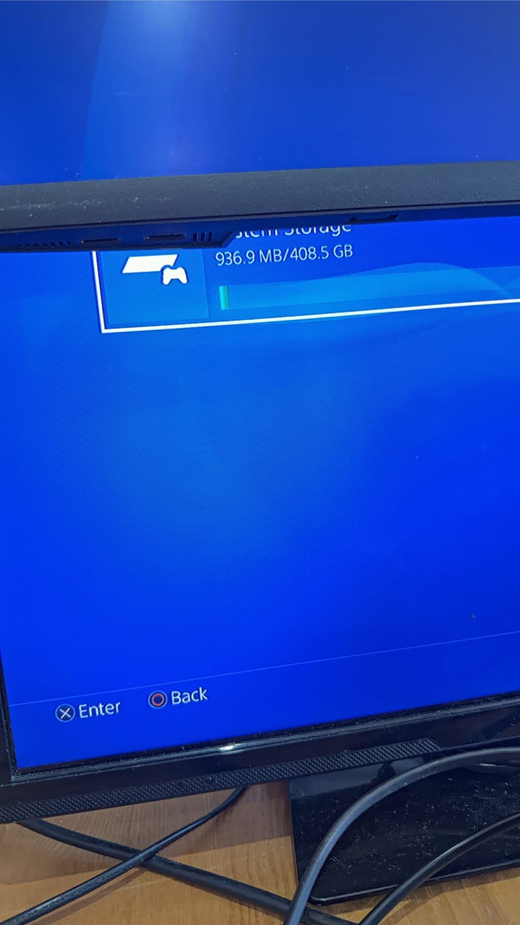 PS4 Console PlayStation 4 Black 500GB with Official Dualshock 4 Controller and cables.
