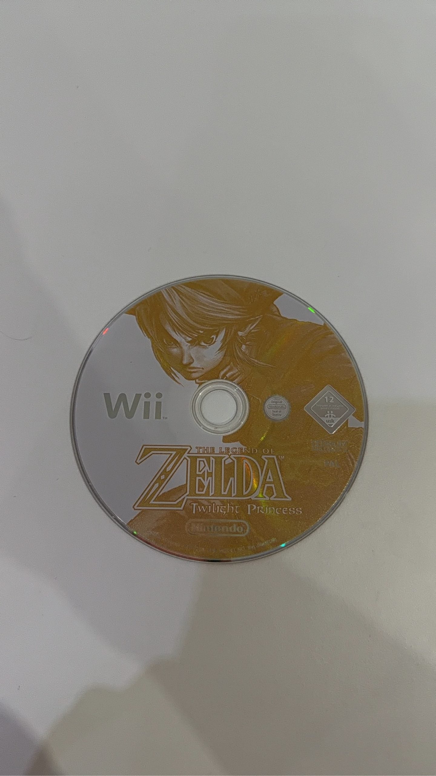 The Legend of Zelda: Twilight Princess for Nintendo Wii, includes case, cover, and game disc.