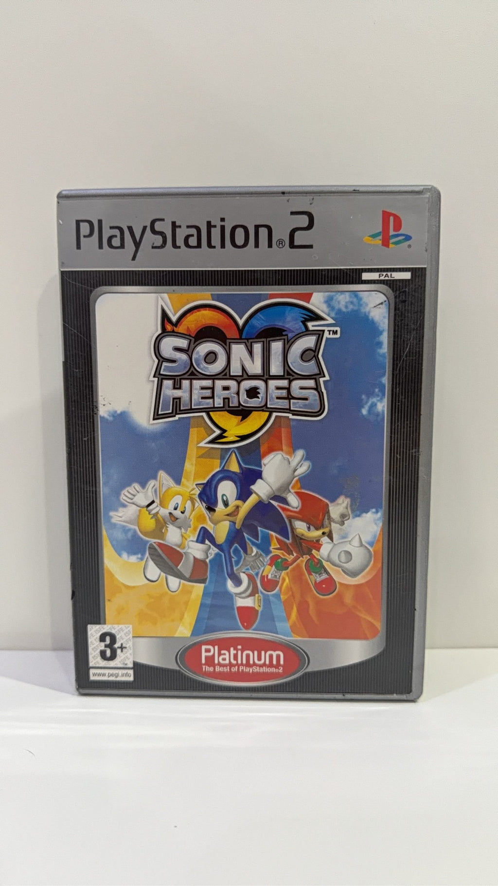 Sonic Heroes Platinum Edition for PS2, complete with case, cover, disc, and manual.