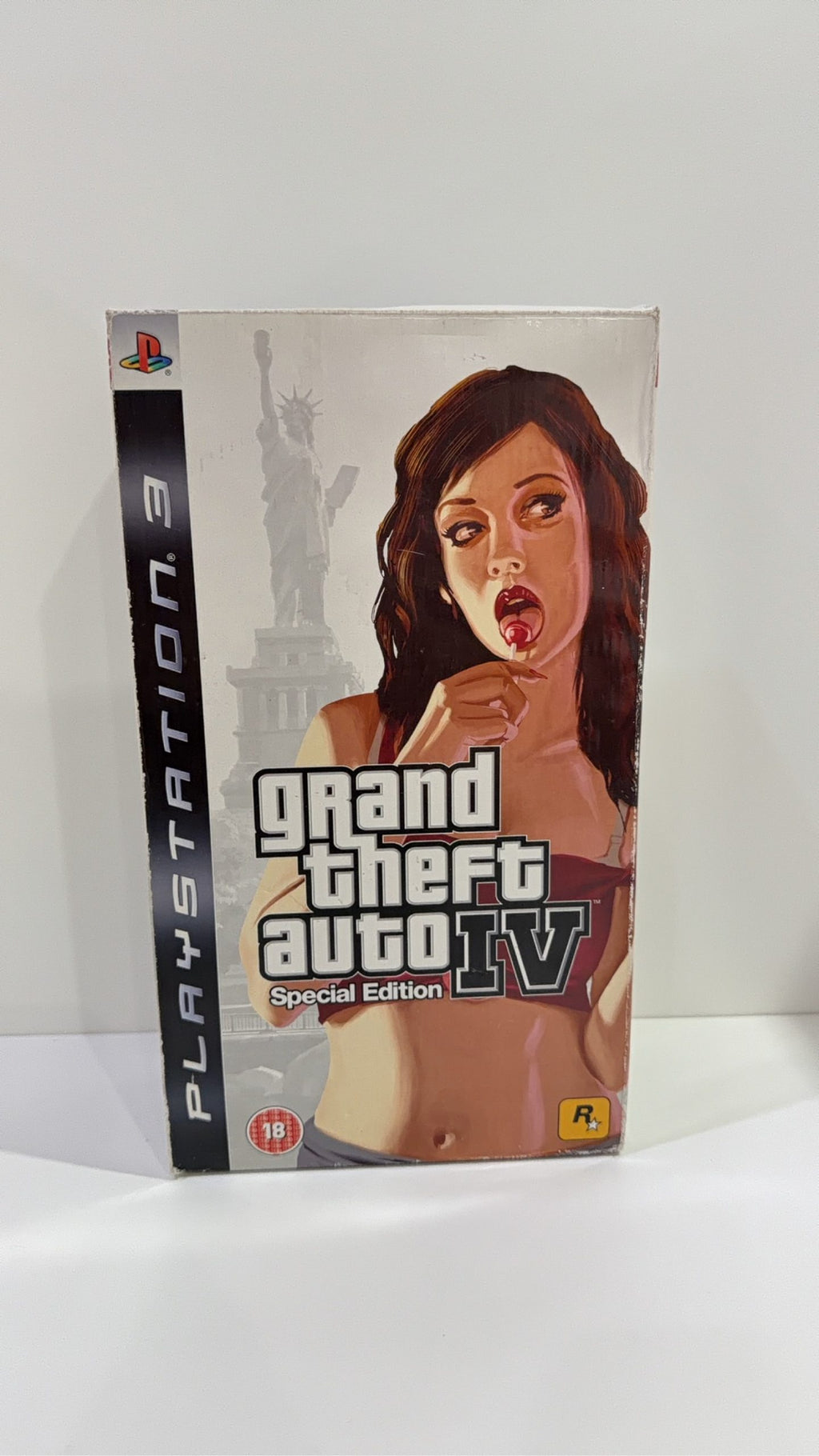 Grand Theft Auto IV Special Edition PS3 complete collector's set with game and metal lockbox.