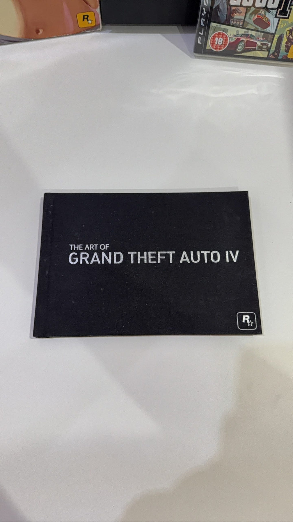 Grand Theft Auto IV Special Edition PS3 complete collector's set with game and metal lockbox.