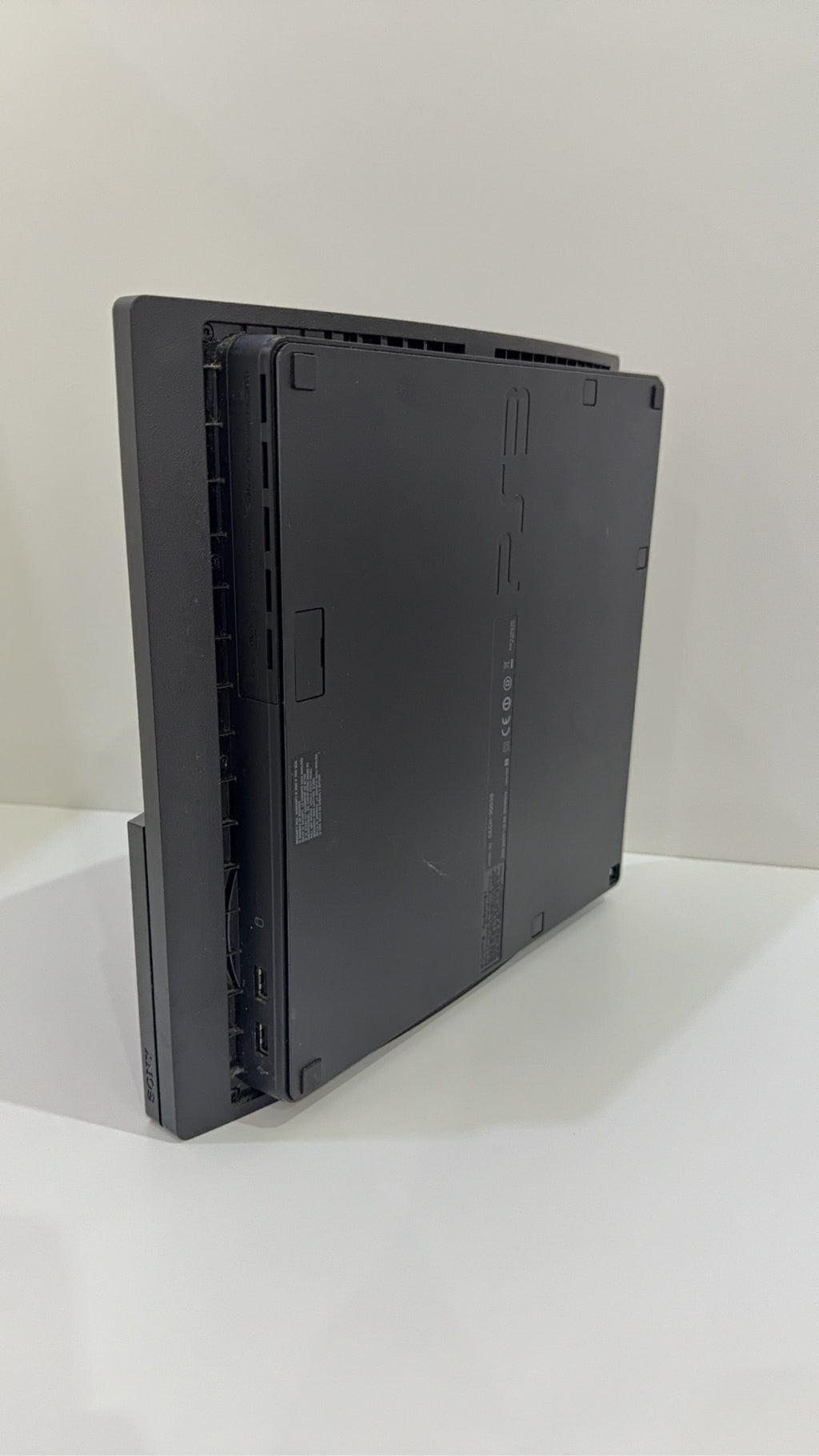 Sony PlayStation 3 PS3 320GB boxed console with official controller, cables, and original booklet.
