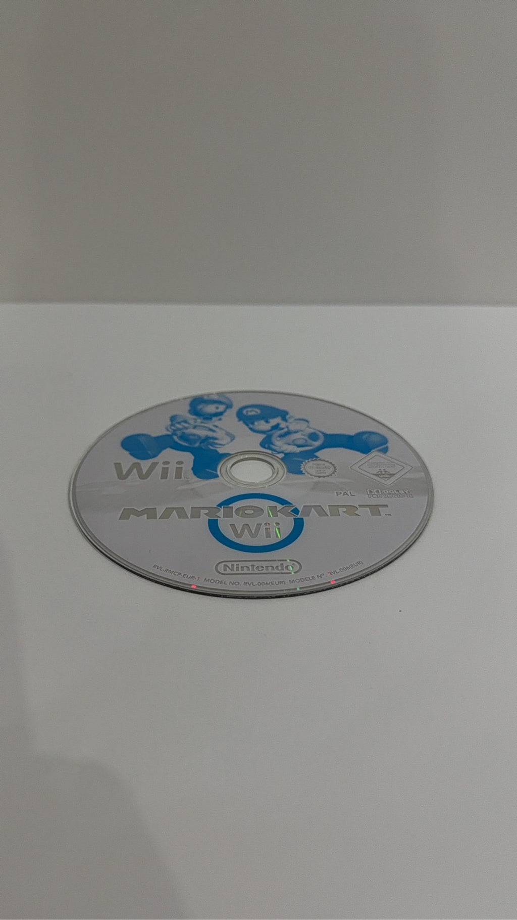 Mario Kart Wii disc for Nintendo Wii, PAL UK region, pre-owned, tested working condition.