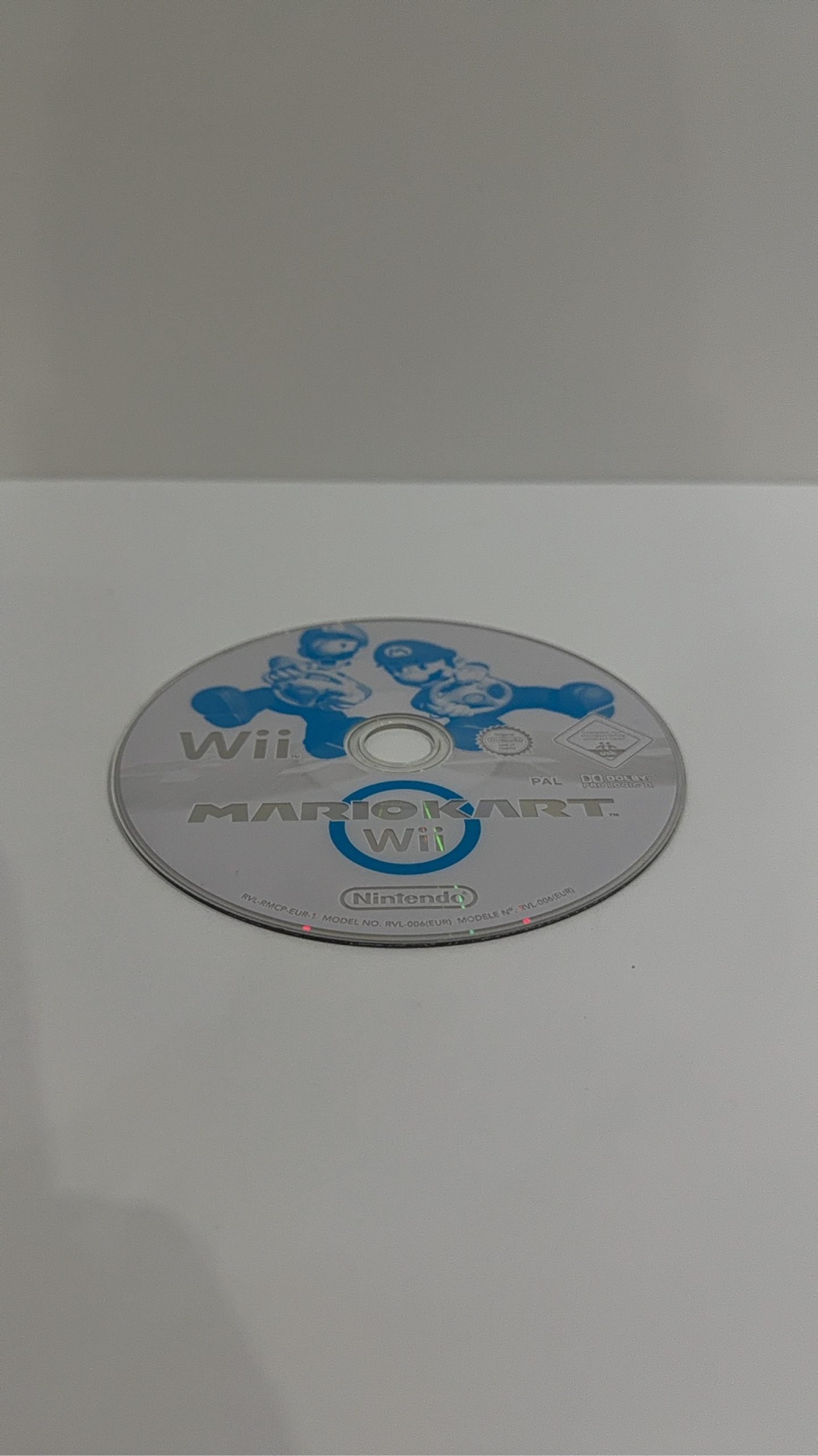 Mario Kart Wii disc for Nintendo Wii, PAL UK region, pre-owned, tested working condition.