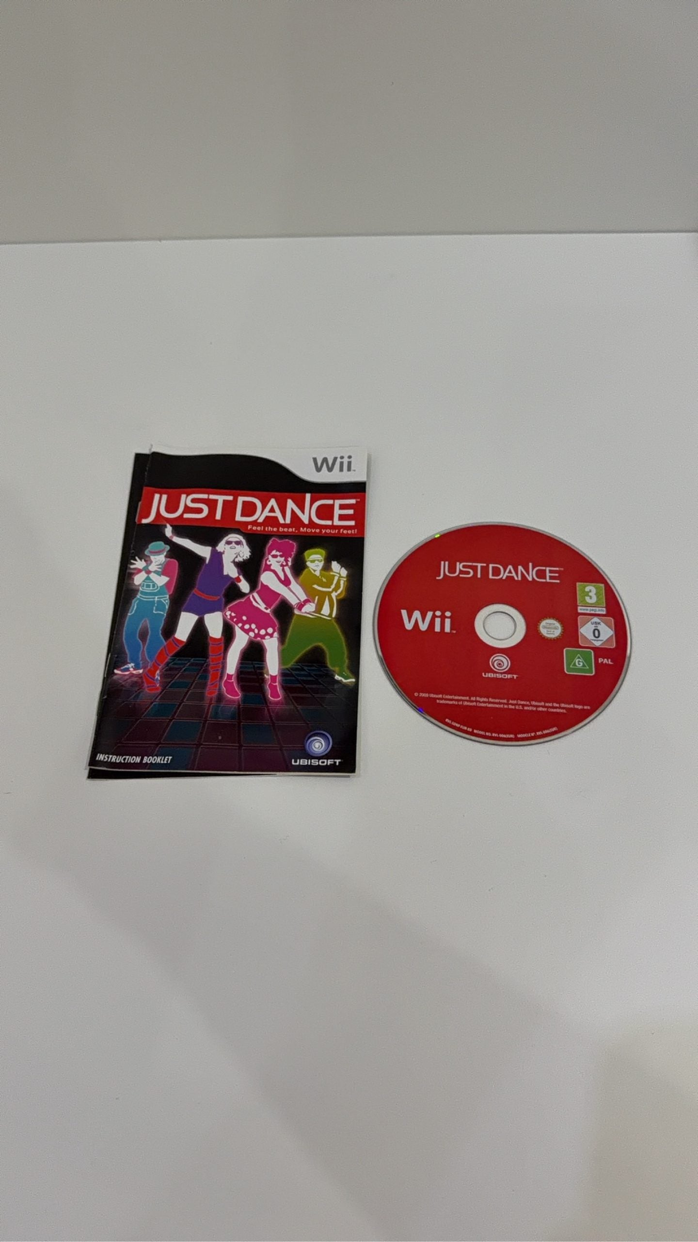 Just Dance Nintendo Wii game boxed with manual, PAL UK version, very good condition.