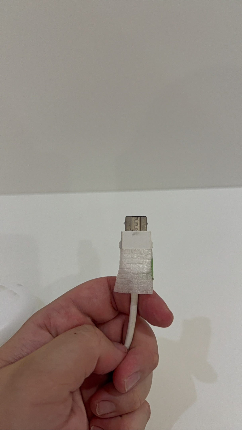 Official Nintendo Wii Classic Controller in white, genuine accessory, fully working condition.