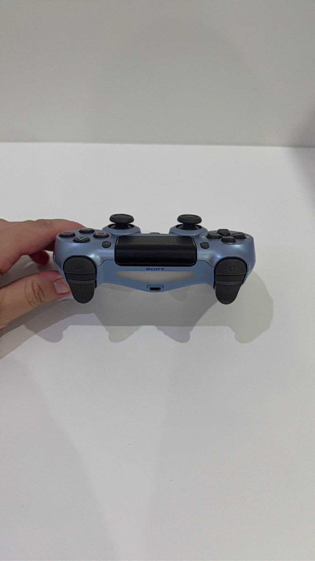 PlayStation 4 Console PS4 Black 500GB with Official Dualshock 4 Controller and cables.