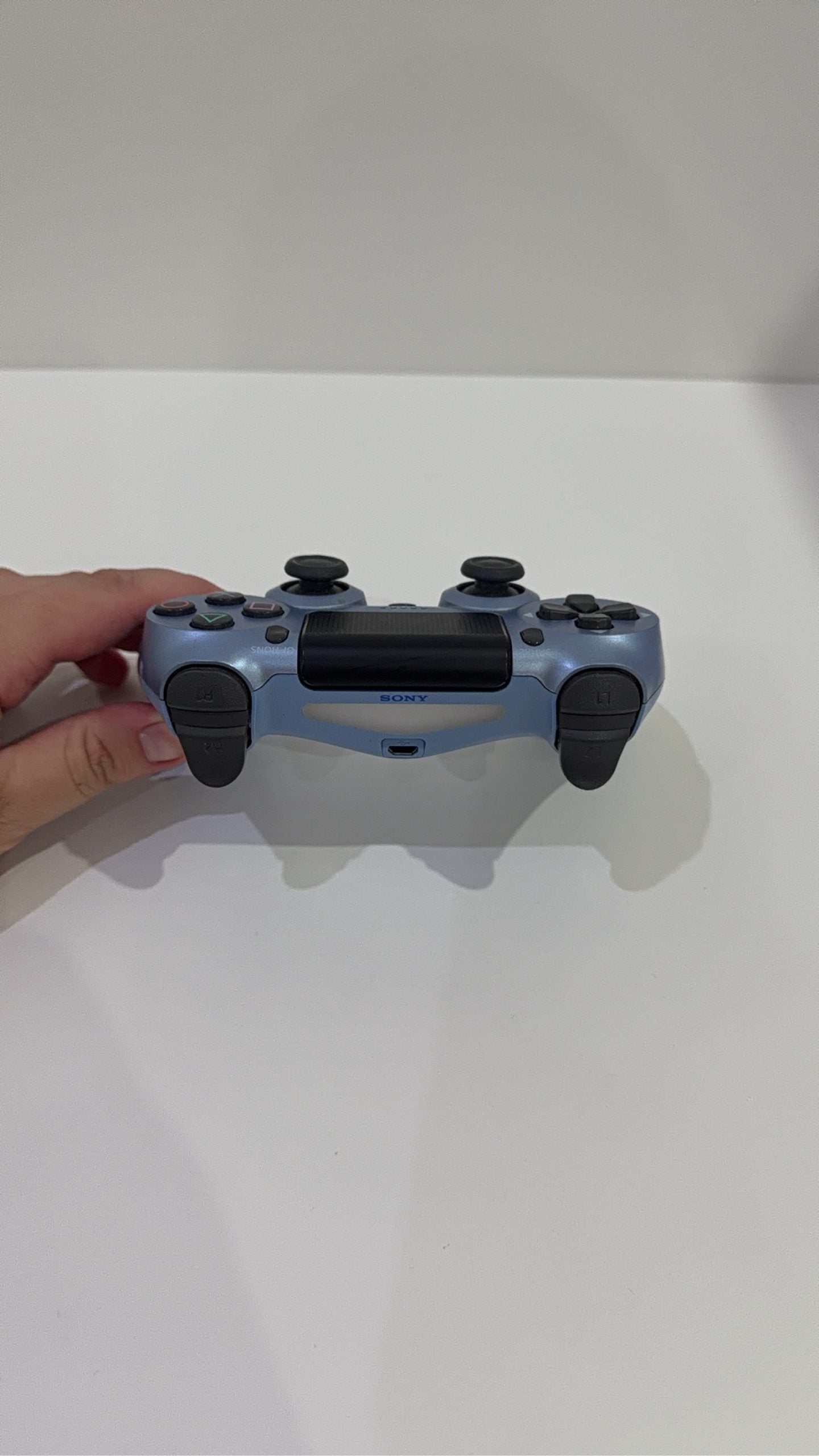PlayStation 4 Console PS4 Black 500GB with Official Dualshock 4 Controller and cables.
