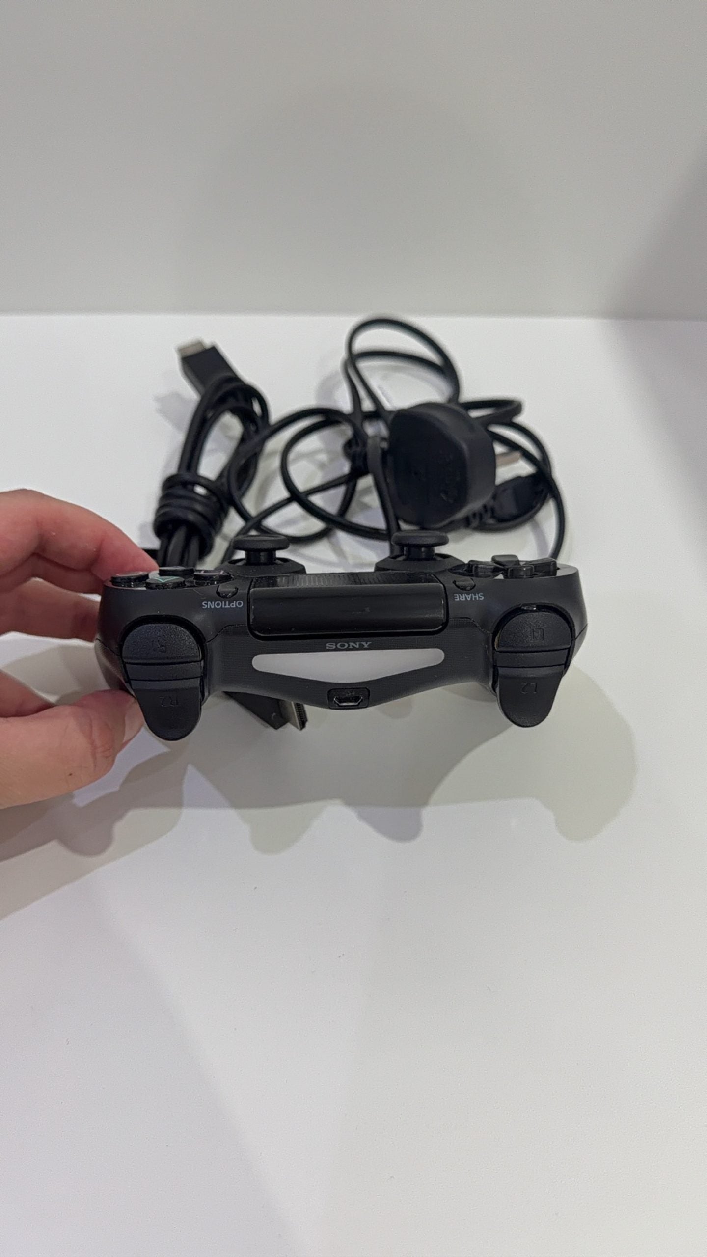Sony PlayStation 4 PS4 500GB Black Console with Dualshock 4 Controller and Power Cable.