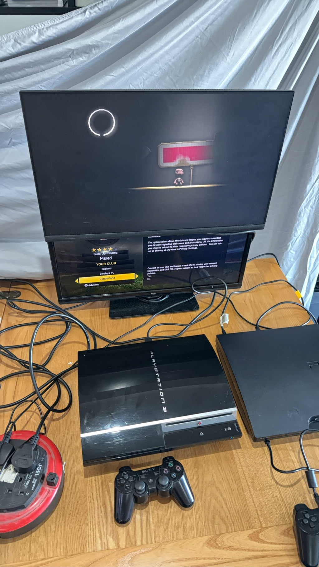 Sony PlayStation 3 PS3 Console 80GB Black with Dualshock 3 Controller and 5 games.