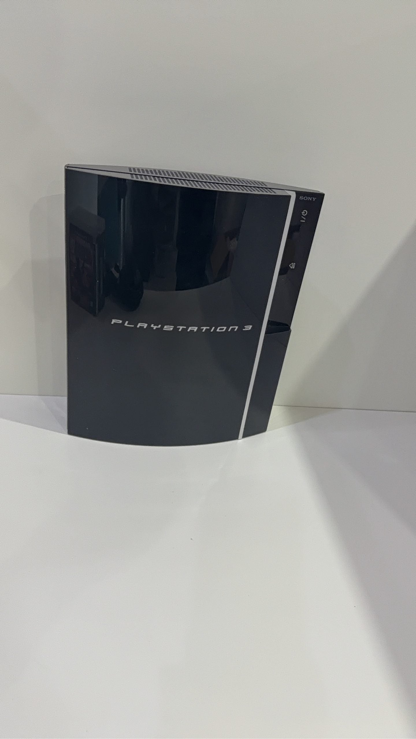 Sony PlayStation 3 PS3 Console 80GB Black with Dualshock 3 Controller and 5 games.