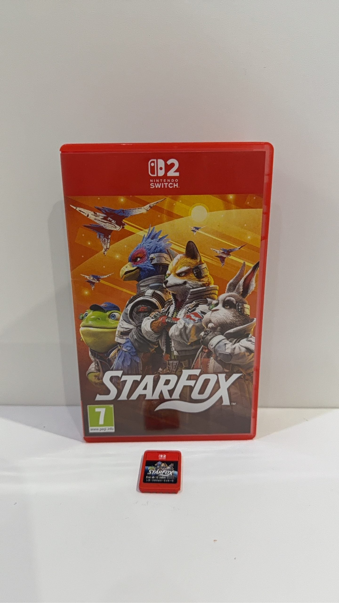 Star Fox Nintendo Switch 2 video game software with original case and cartridge, PAL UK.