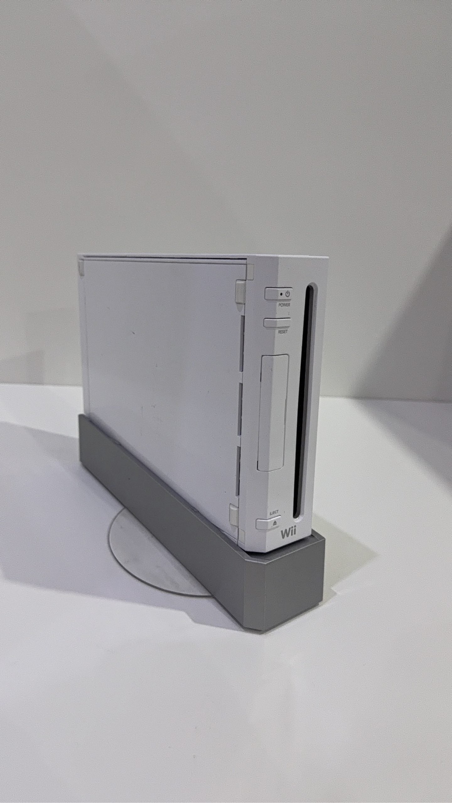 Nintendo Wii Console White Wii Fit Plus Bundle with accessories and games, tested in very good condition.